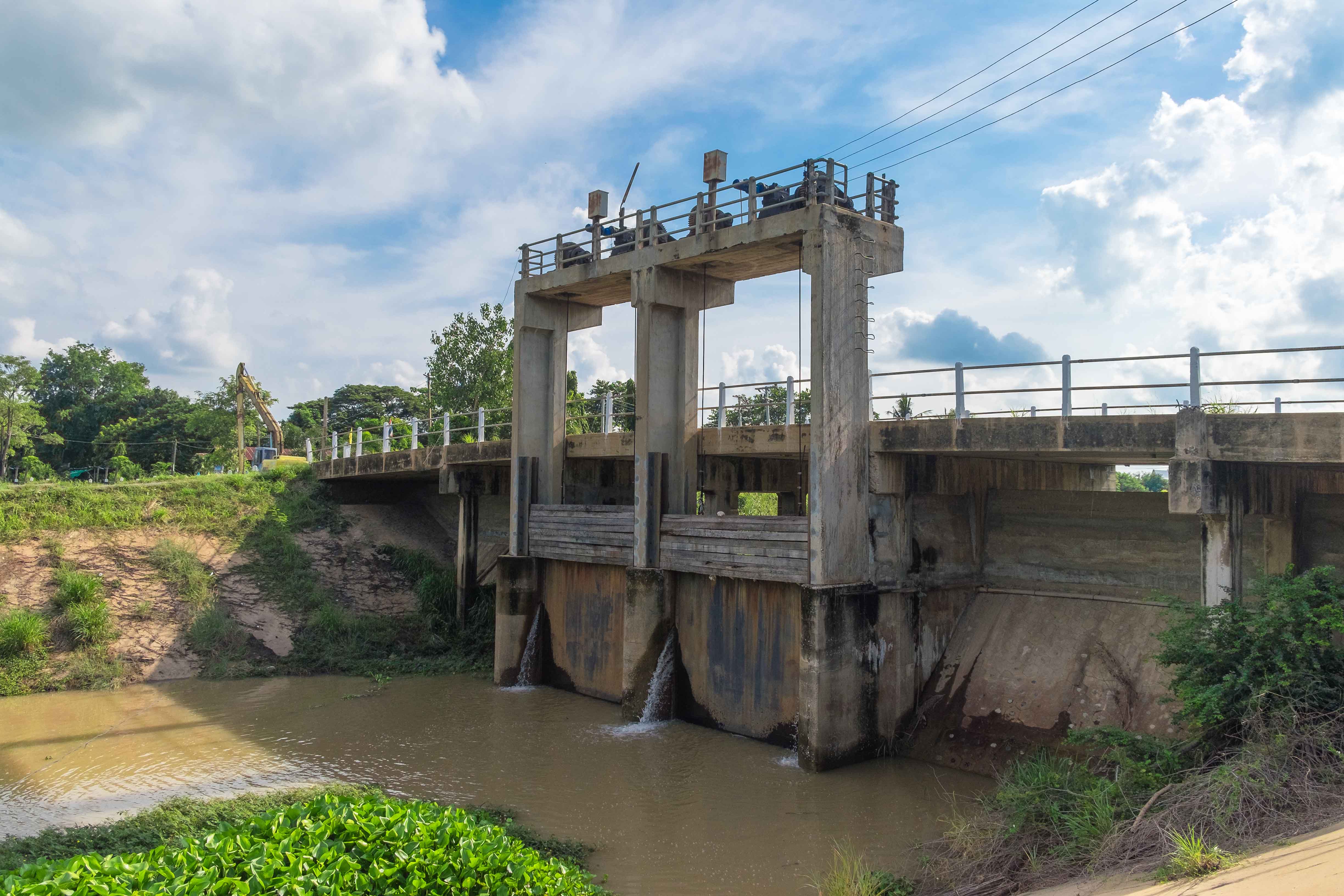 Presa de central hidroeléctrica