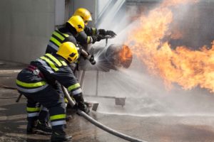 Bomberos en acción