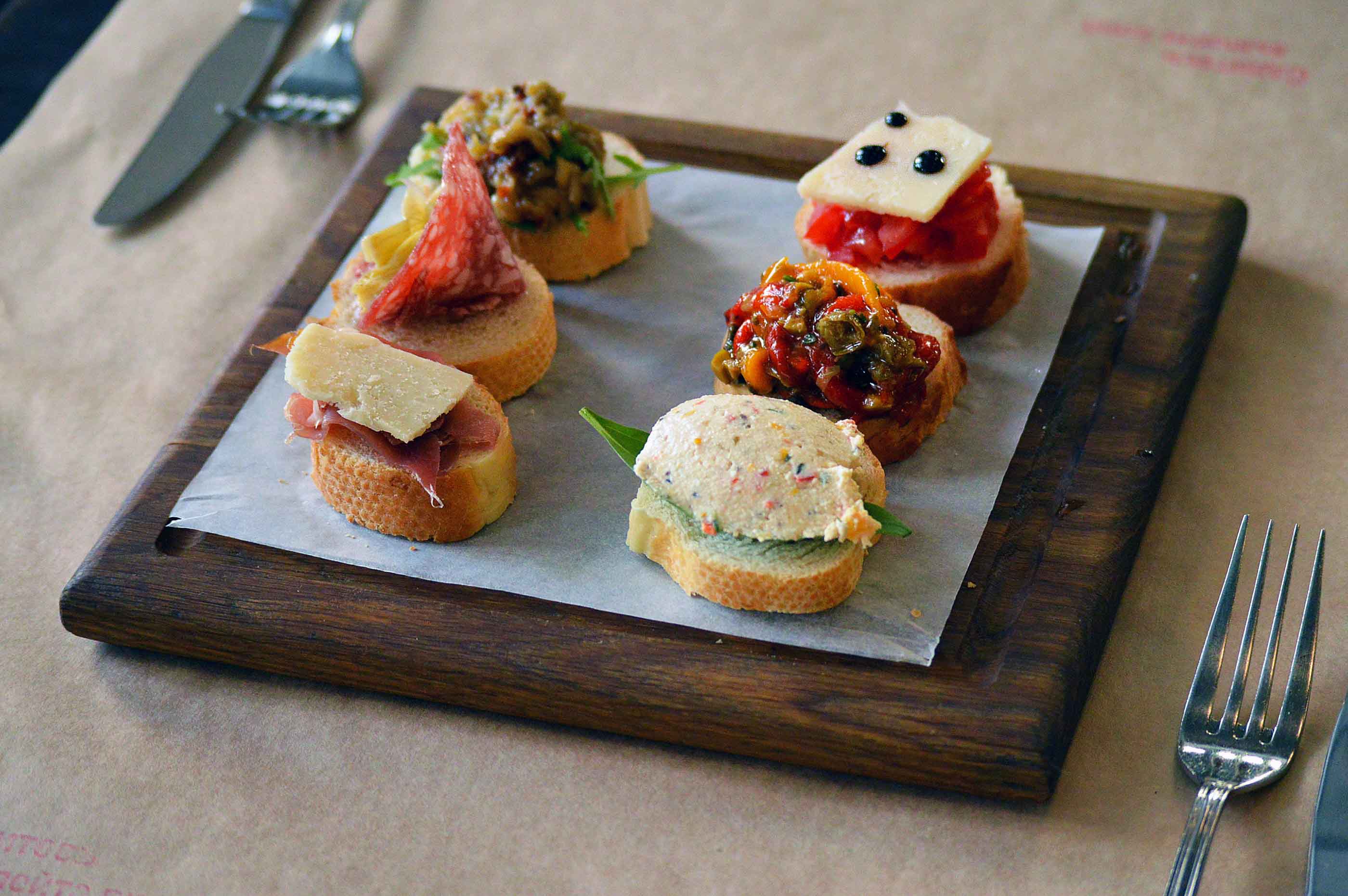 Plato con presentación creativa