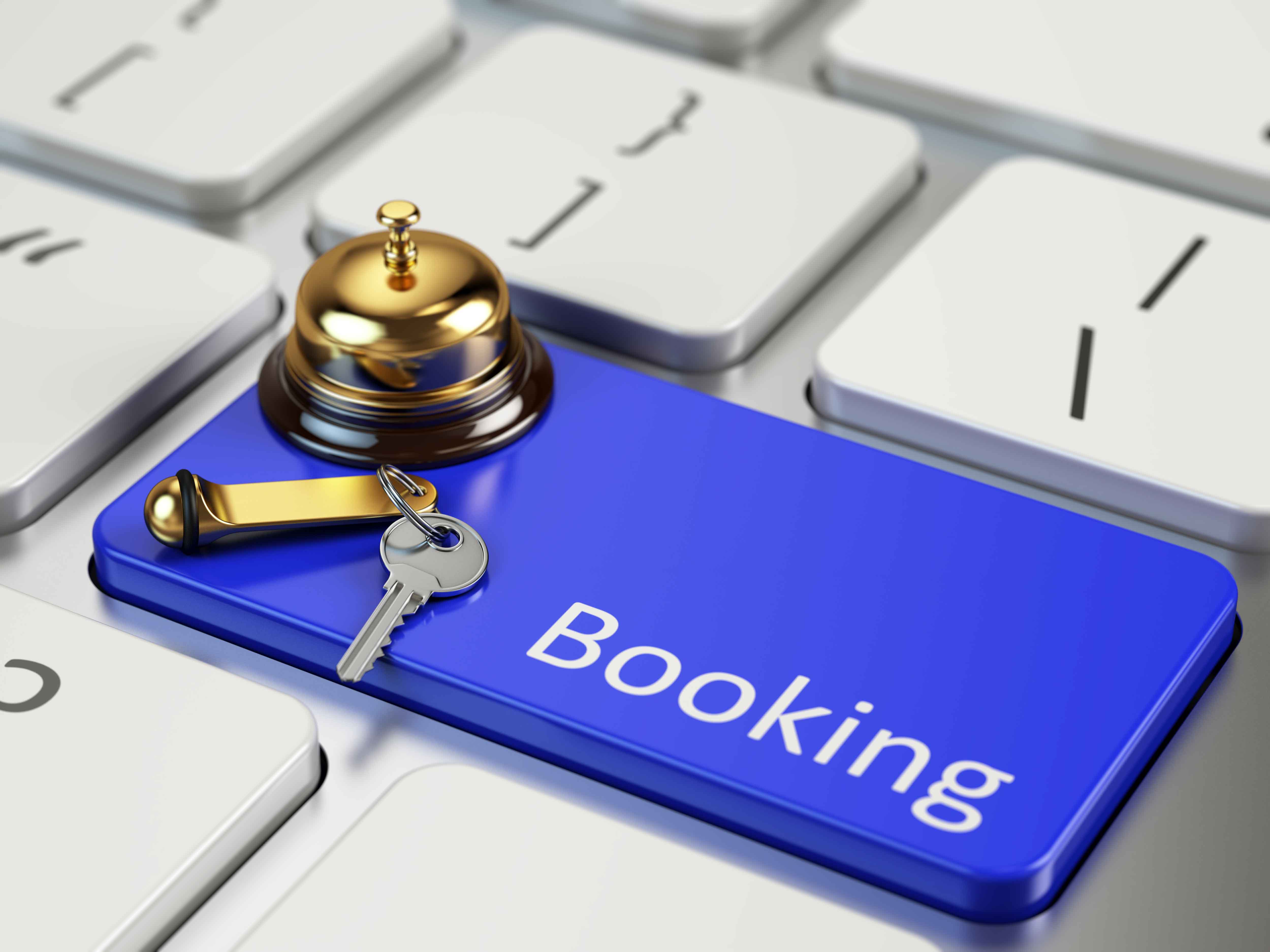 Tecla con el texto "booking"