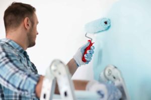 Pintor trabajando